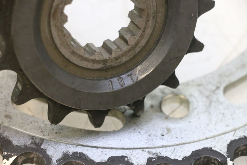 photo de CHAIN SPROCKET KIT YAMAHA TDM ABS 900 (2002 - 2014) - Markings and original references