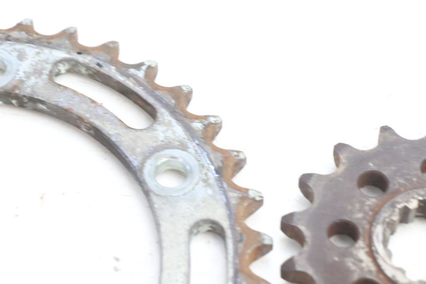 photo de CHAIN SPROCKET KIT YAMAHA XJR 1300 (1998 - 2002) - Alternative perspective