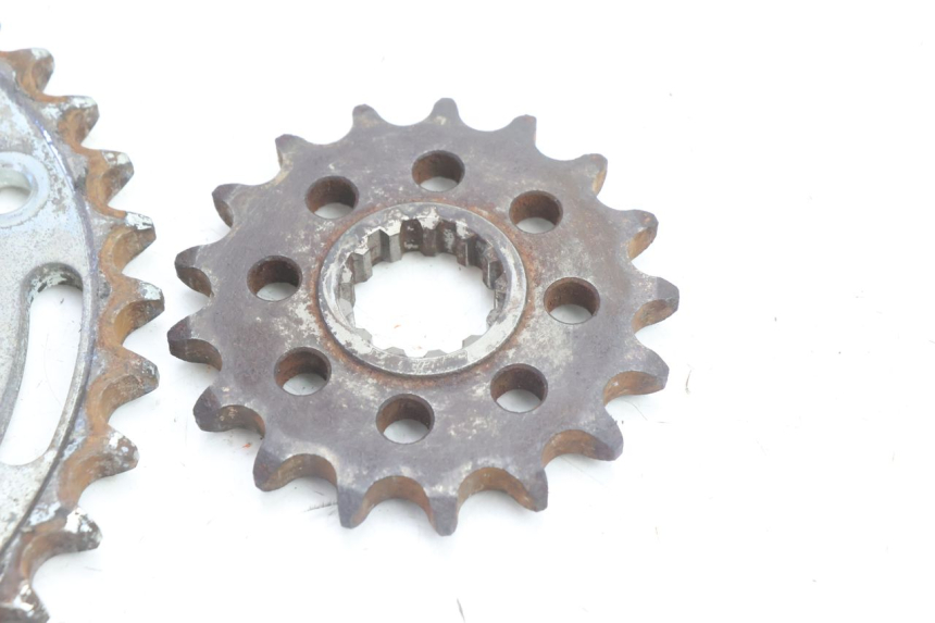 photo de CHAIN SPROCKET KIT YAMAHA XJR 1300 (1998 - 2002) - Technical close-up