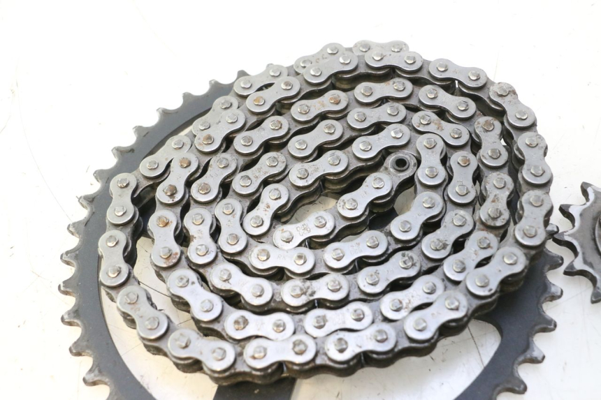 photo de CHAIN SPROCKET KIT HONDA XLV VARADERO 125 (2007 - 2012) - Alternative perspective
