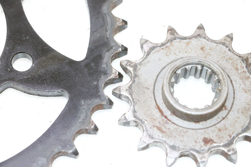 photo de CHAIN SPROCKET KIT KAWASAKI ZX-6R ZX6R 600 (2000 - 2002) - Fixing points details