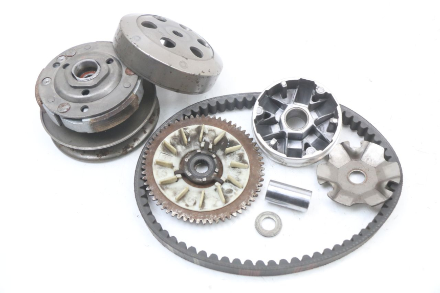 photo de CLUTCH VARIATOR KIT BAOTIAN TRAVEL SPIRIT 50 (2010 - 2012) - Main view