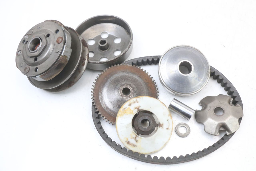 photo de CLUTCH VARIATOR KIT BAOTIAN TRAVEL SPIRIT 50 (2010 - 2012) - Component detail