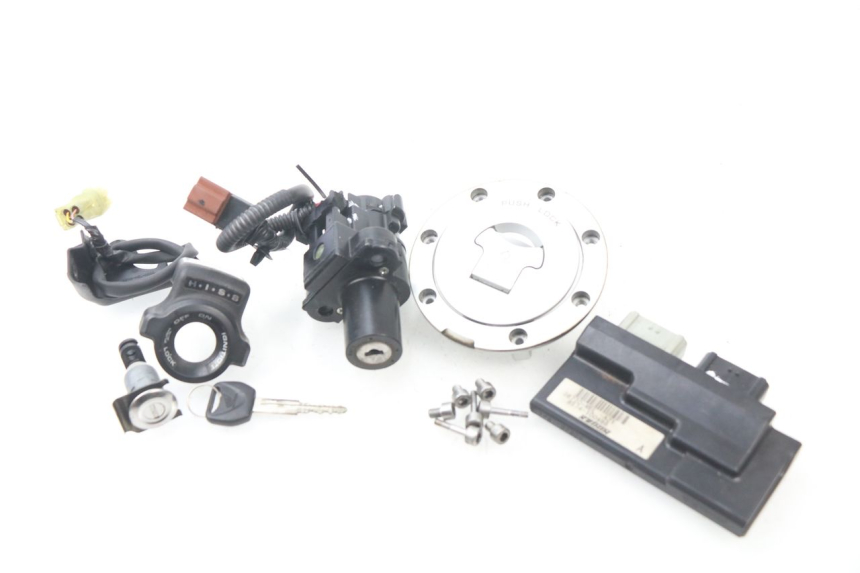 photo de LOCK SET KEY ECU HONDA CBR RR FIREBLADE 1000 (2006 - 2007) - Main view