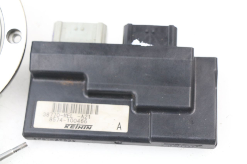 photo de LOCK SET KEY ECU HONDA CBR RR FIREBLADE 1000 (2006 - 2007) - Focus on structure