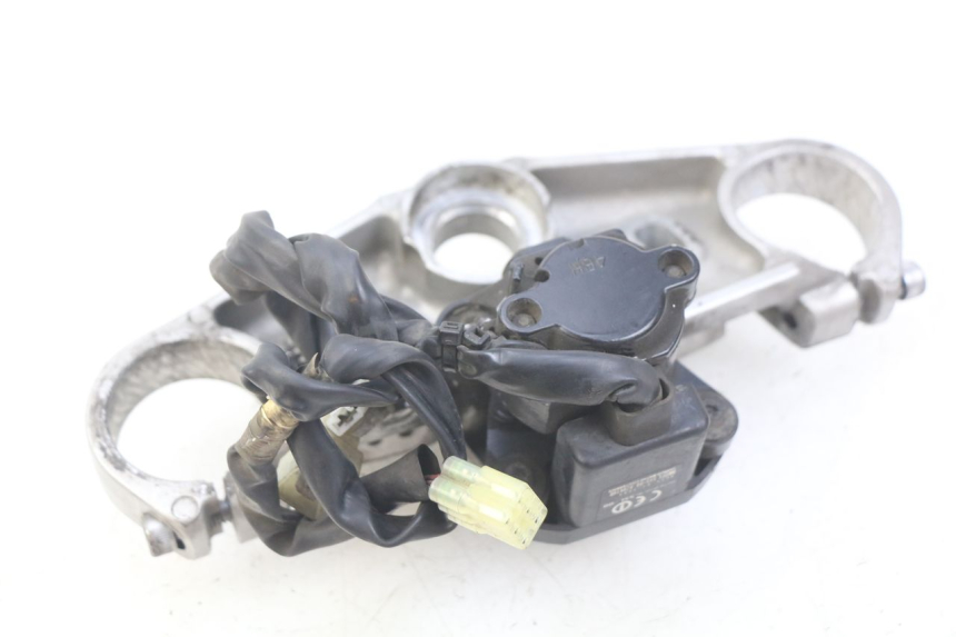 photo de LOCK KEY CDI IGNITION SWITCH KIT YAMAHA FJR ABS 1300 (2006 - 2012) - Technical close-up