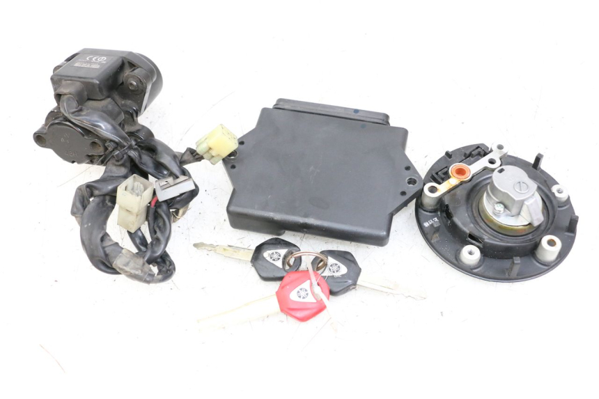 photo de LOCK KEY CDI IGNITION SWITCH KIT YAMAHA FJR ABS 1300 (2006 - 2012) - Zoom on usage condition