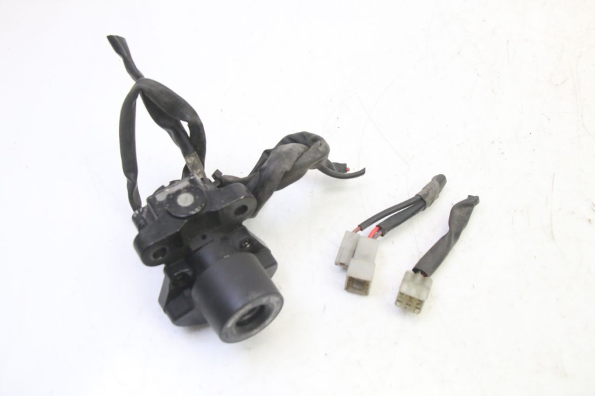 photo de LOCK KEY CDI IGNITION SWITCH KIT YAMAHA FJR ABS 1300 (2006 - 2012) - Technical close-up