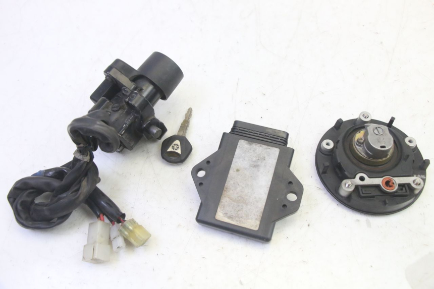 photo de LOCK SET KEY CDI NEIMAN YAMAHA FZ6 N FAZER 600 (2004 - 2006) - Component detail