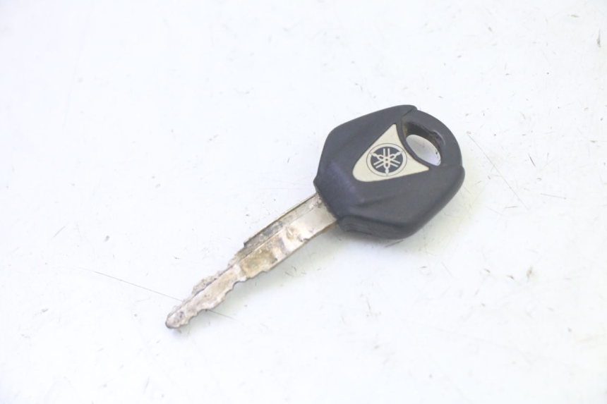 photo de LOCK SET KEY CDI NEIMAN YAMAHA FZ6 N FAZER 600 (2004 - 2006) - Surface and material condition