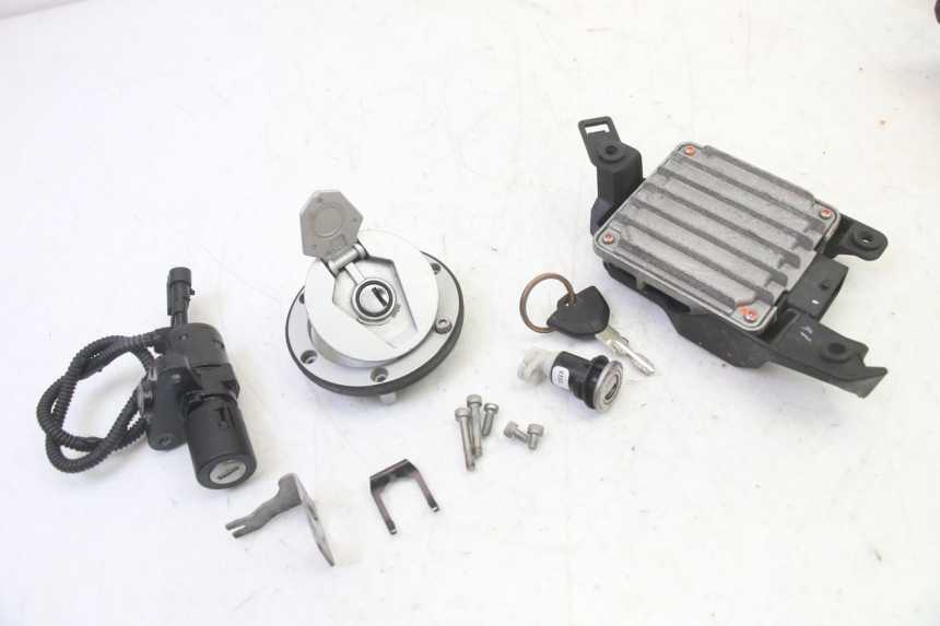 photo de LOCK SET KEY ECU BMW G310 R 310 (2016 - 2020) - Main view