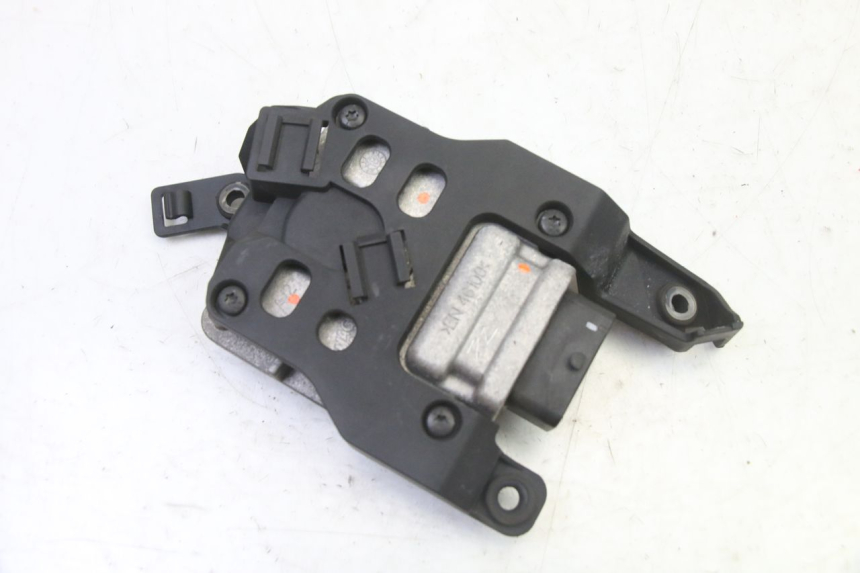 photo de LOCK SET KEY ECU BMW G310 R 310 (2016 - 2020) - Alternative angle