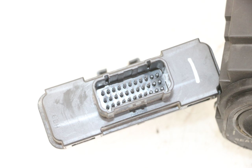 photo de LOCK SET KEY ECU HONDA SH i 300 (2015 - 2020) - Alternative angle