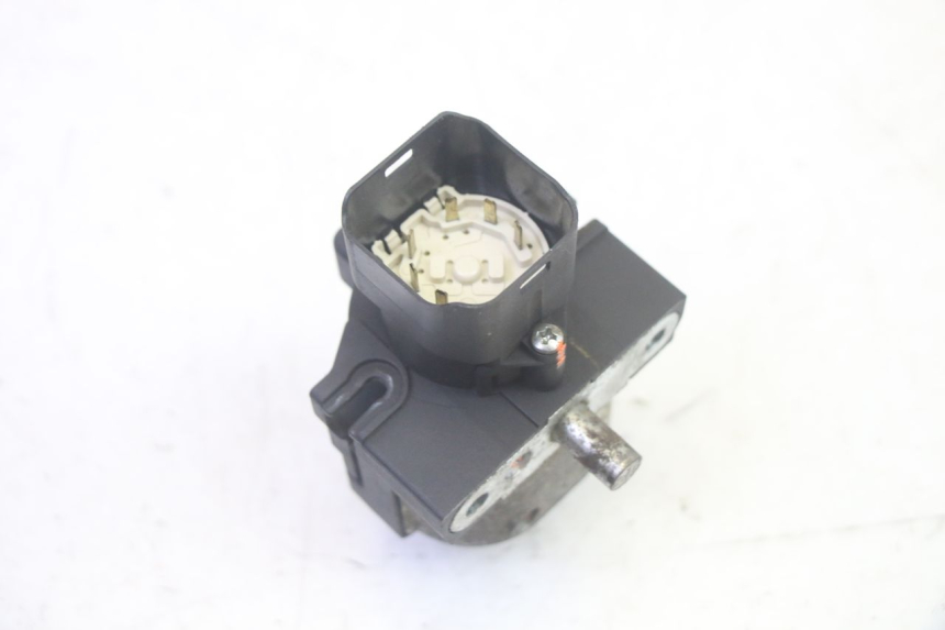 photo de LOCK SET KEY ECU PIAGGIO MP3 RL 250 (2006 - 2010) - High-resolution close-up