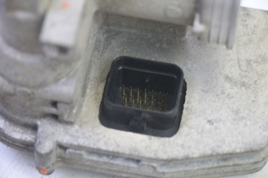 photo de LOCK SET KEY ECU PIAGGIO MP3 RL 250 (2006 - 2010) - Alternative perspective