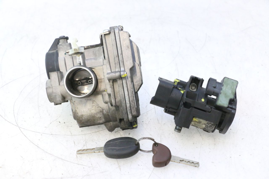 photo de LOCK SET KEY ECU PIAGGIO MP3 500 (2016 - 2018) - Distinctive features