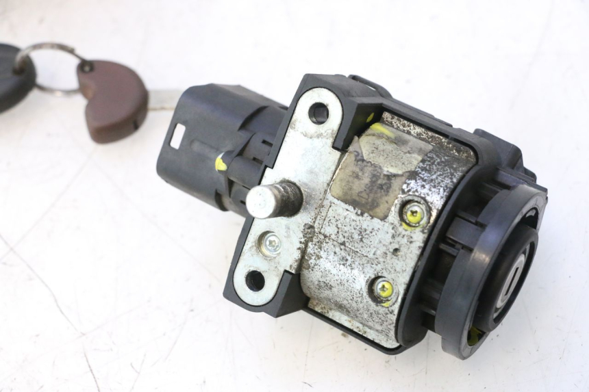 photo de LOCK SET KEY ECU PIAGGIO MP3 500 (2016 - 2018) - Detailed visual inspection