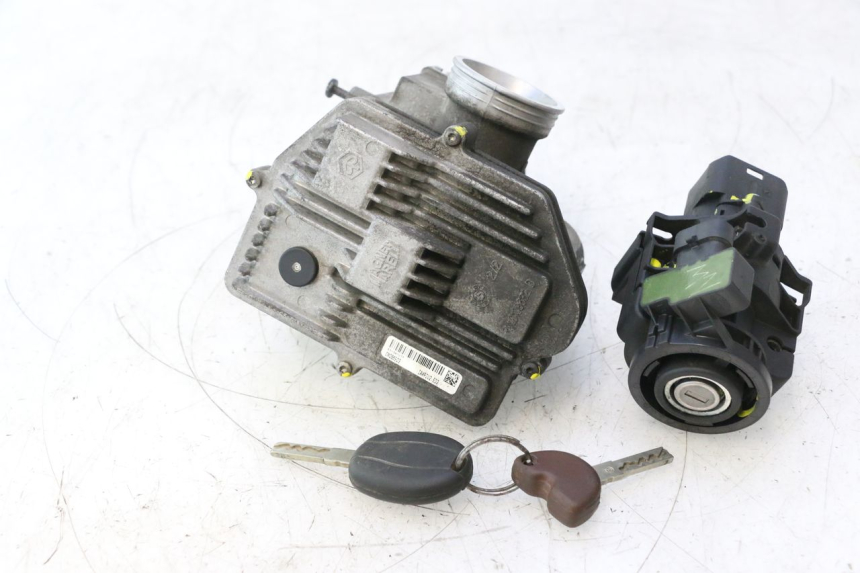 photo de LOCK SET KEY ECU PIAGGIO MP3 500 (2016 - 2018) - Checked used part