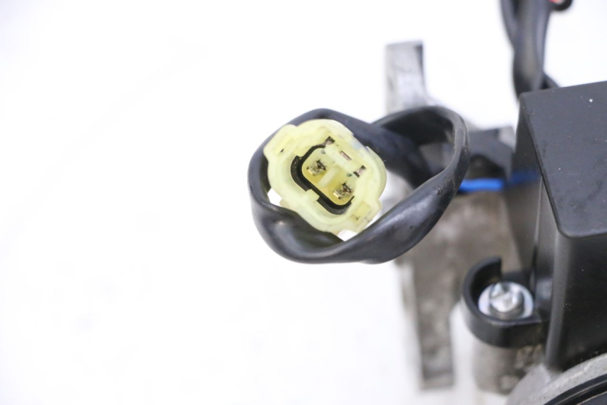 photo de LOCK SET KEY ECU YAMAHA NEO'S CORE 1 (2022 - 2026) - Detailed visual inspection