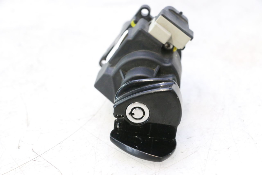 photo de LOCK SET KEY ECU HARLEY DAVIDSON ROAD GLIDE FLTRXSE 1920 (2018 - 2022) - Additional view of the item