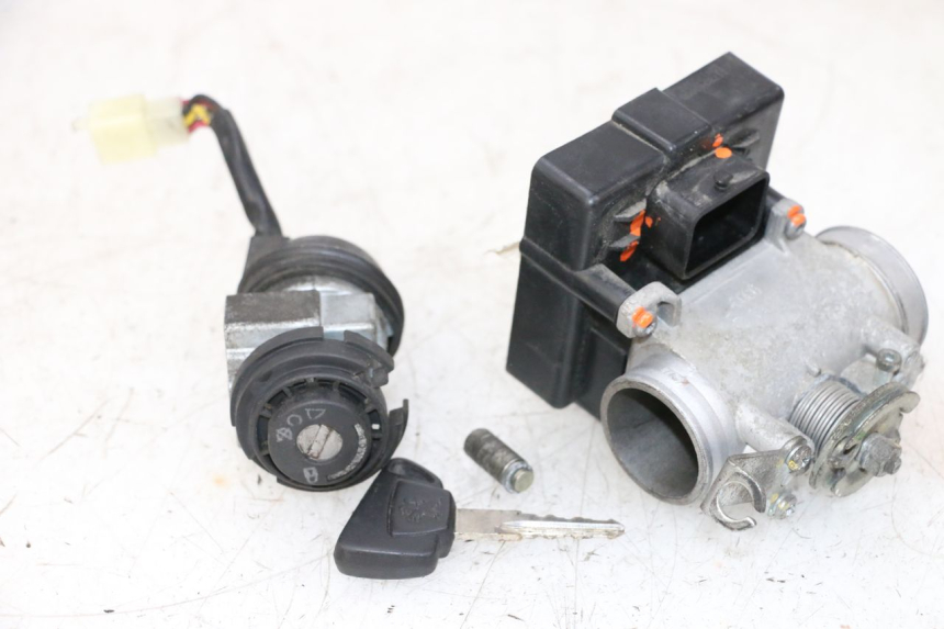 photo de LOCK SET KEY ECU PEUGEOT SATELIS 125 (2013 - 2018) - Main view