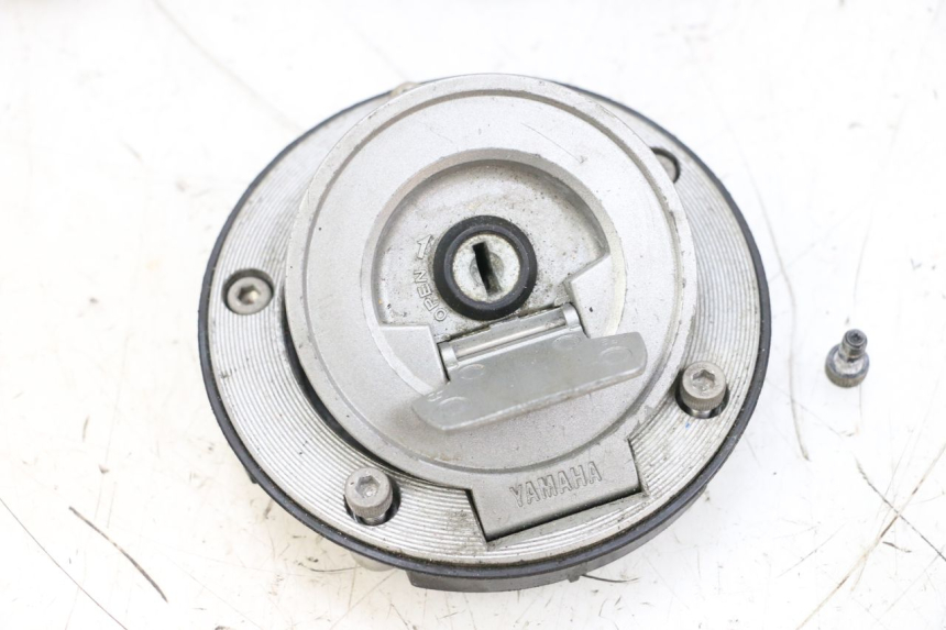 photo de LOCK SET KEY ECU YAMAHA TDM ABS 900 (2002 - 2014) - High-resolution close-up