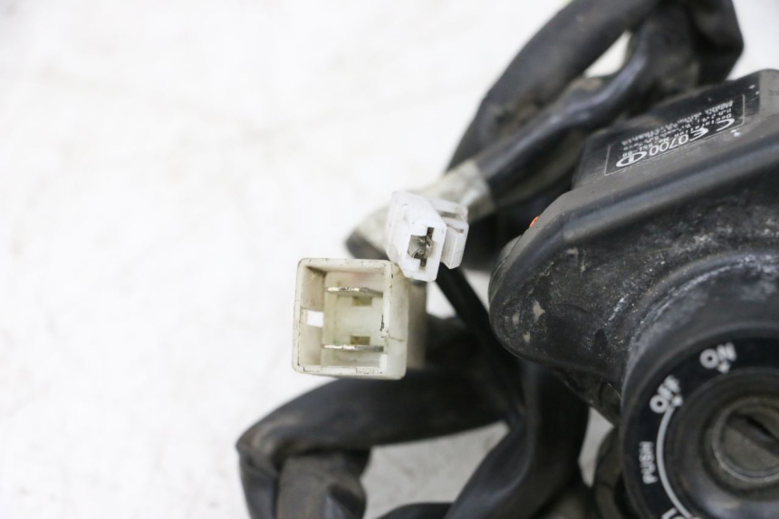 photo de LOCK SET KEY ECU YAMAHA TDM ABS 900 (2002 - 2014) - Surface and material condition