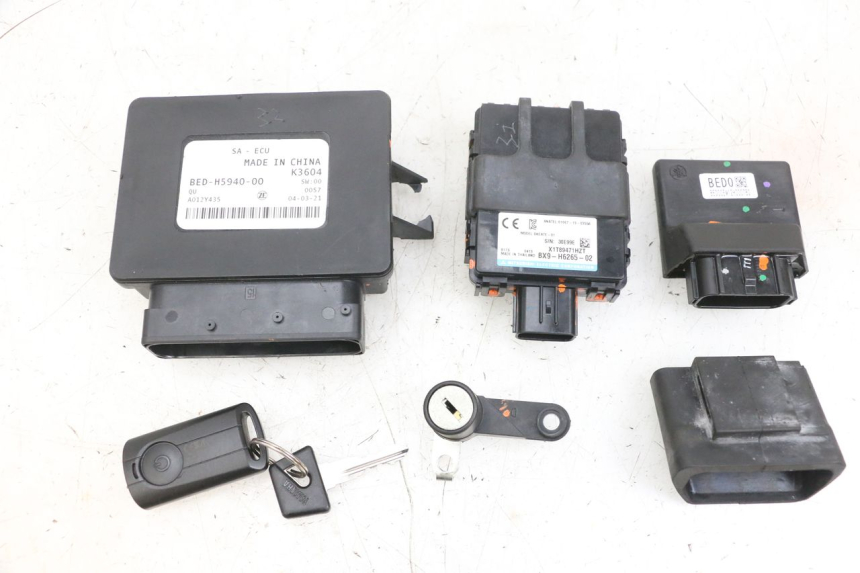 photo de LOCK SET KEY ECU YAMAHA TRICITY 300 (2020 - 2024) - Main view