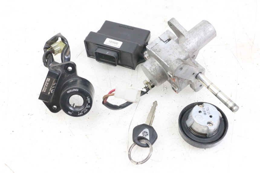 photo de LOCK KEY CDI IGNITION SWITCH KIT YAMAHA XMAX X-MAX 125 (2006 - 2009) - Component detail