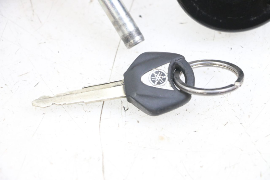 photo de LOCK KEY CDI IGNITION SWITCH KIT YAMAHA XMAX X-MAX 125 (2006 - 2009) - Distinctive features