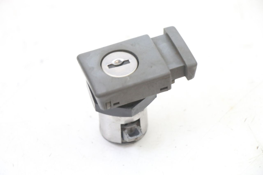 photo de LOCK SET KEY ECU YAMAHA X-MAX XMAX ABS 250 (2010 - 2014) - Detailed visual inspection