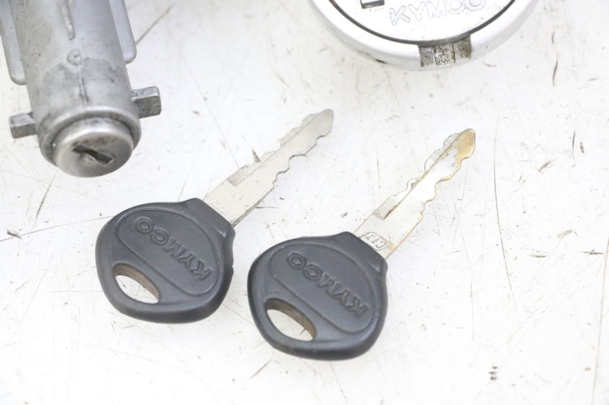 photo de LOCK KEY NEIMAN KIT KYMCO AGILITY 4T 50 (2005 - 2018) - Distinctive features