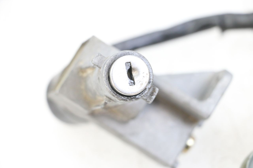 photo de LOCK KEY NEIMAN KIT KYMCO AGILITY RS 4T 50 (2009 - 2013) - Component zoom