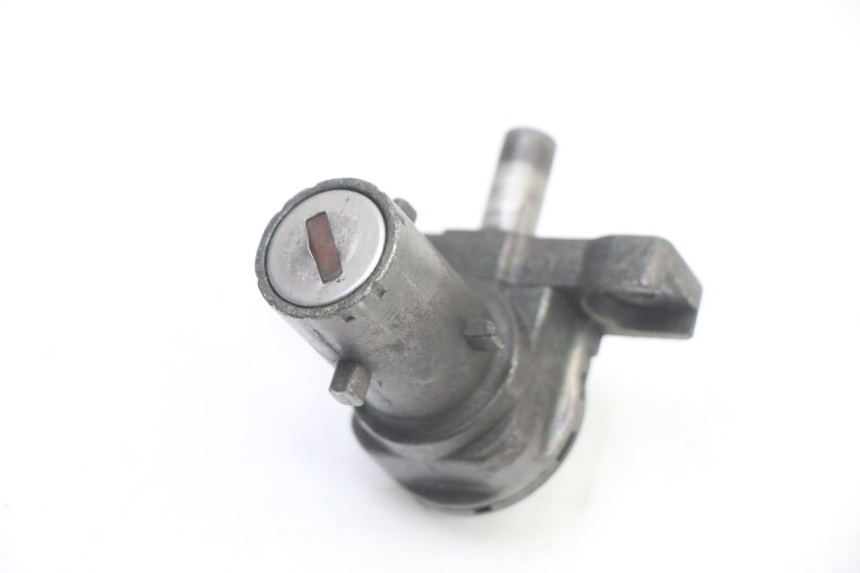photo de LOCK SET KEY BMW C1 125 (2000 - 2003) - Zoom on usage condition