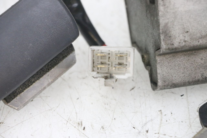 photo de LOCK SET KEY SUZUKI BURGMAN 125 (2007 - 2014) - Alternative perspective