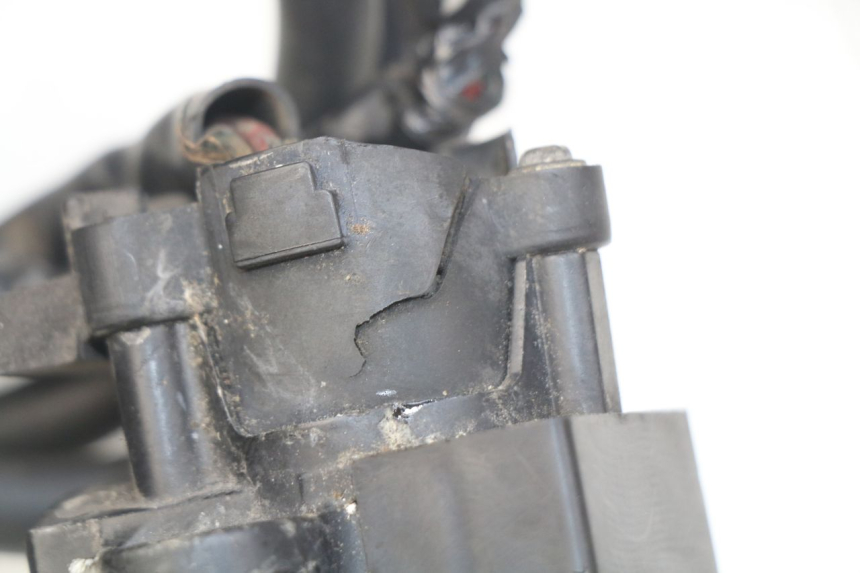 photo de LOCK KEY NEIMAN KIT HONDA CBR RR FIREBLADE 900 (1992 - 1994) - Zoom on usage condition