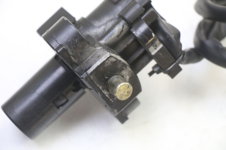 photo de LOCK KEY NEIMAN KIT HONDA CBR RR FIREBLADE 900 (1992 - 1994) - Checked used part