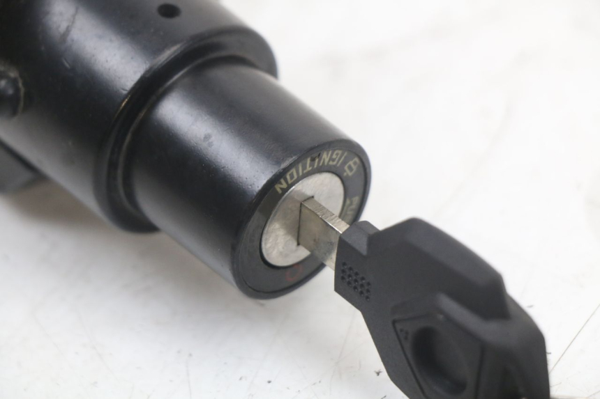 photo de LOCK SET KEY EBROH BRAVO GLE 1 (2020 - 2024) - Surface and material condition