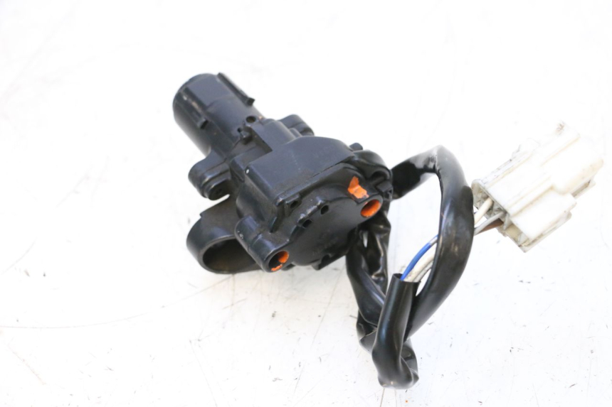 photo de LOCK SET KEY KAWASAKI ER-6 ER6 F ABS 650 (2012 - 2016) - Zoom on usage condition