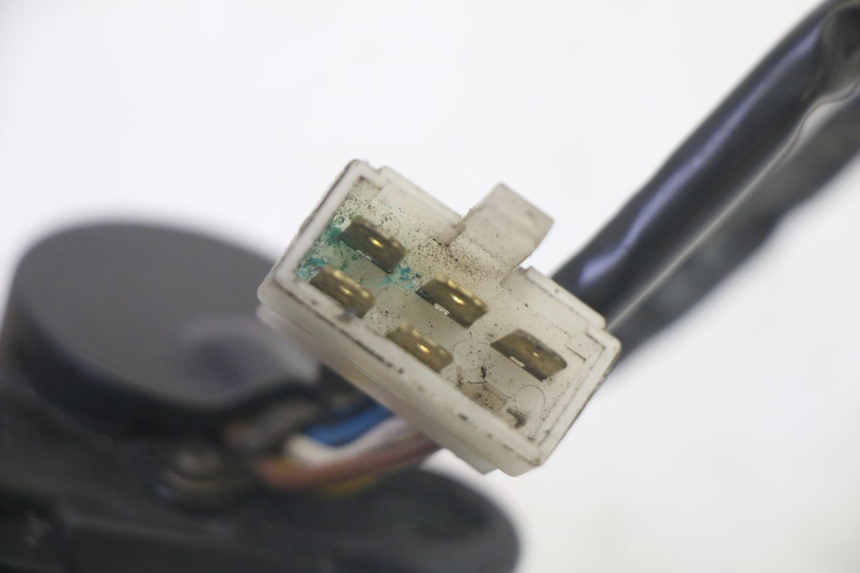 photo de LOCK SET KEY KAWASAKI GPZ RX 1000 (1986 - 1988) - Fixing points details