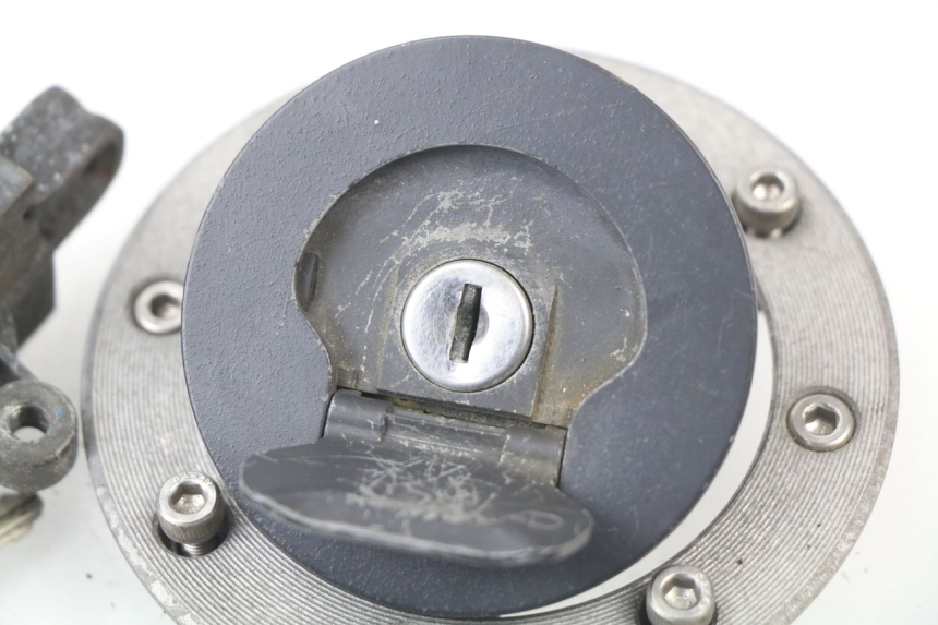 photo de LOCK SET KEY SUZUKI GSF N BANDIT 600 (1996 - 1999) - Additional view of the item