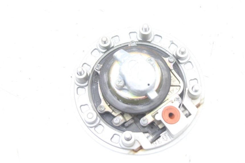 photo de LOCK SET KEY SUZUKI GSF S BANDIT 600 (2000 - 2004) - Focus on structure