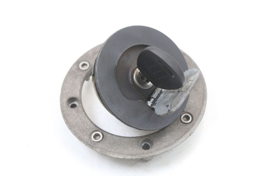 photo de LOCK SET KEY HYOSUNG GTR 125 (2006 - 2008) - Additional view of the item