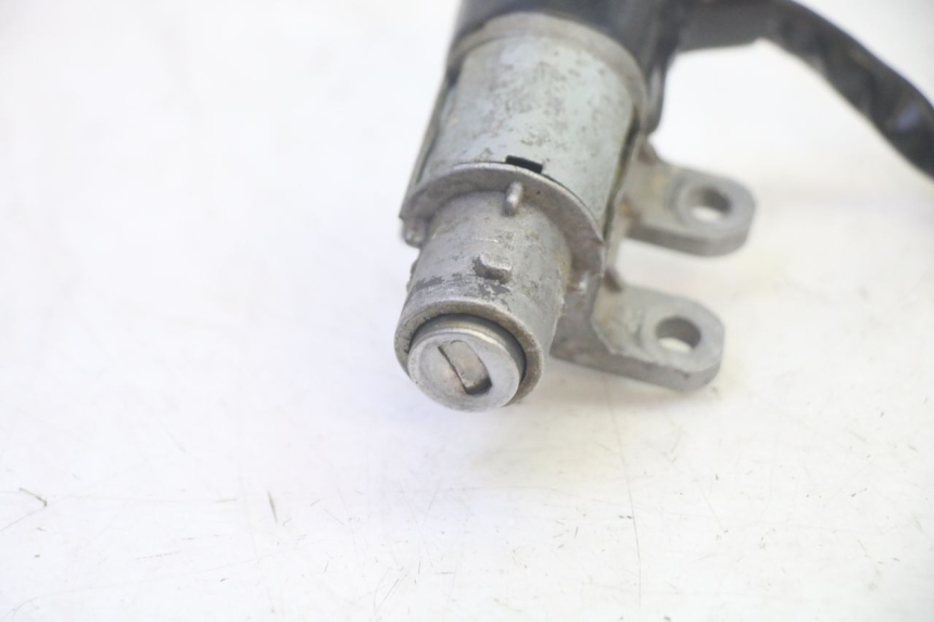 photo de LOCK SET KEY EUROCKA GTR 50 (2018 - 2021) - Zoom on usage condition