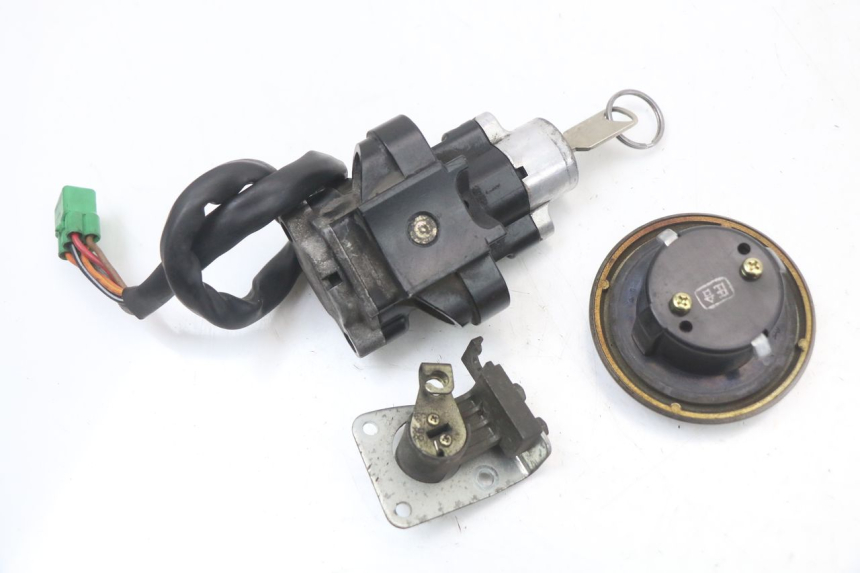 photo de LOCK SET KEY SUZUKI GZ MARAUDER 125 (1998 - 2004) - Component detail