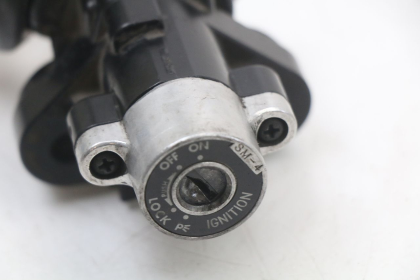 photo de LOCK SET KEY SUZUKI GZ MARAUDER 125 (1998 - 2004) - Checked used part