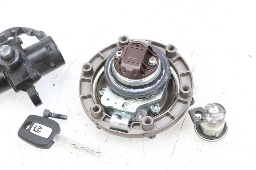 photo de LOCK SET KEY HUSQVARNA SVARTPILEN 401 (2018 - 2023) - Component detail