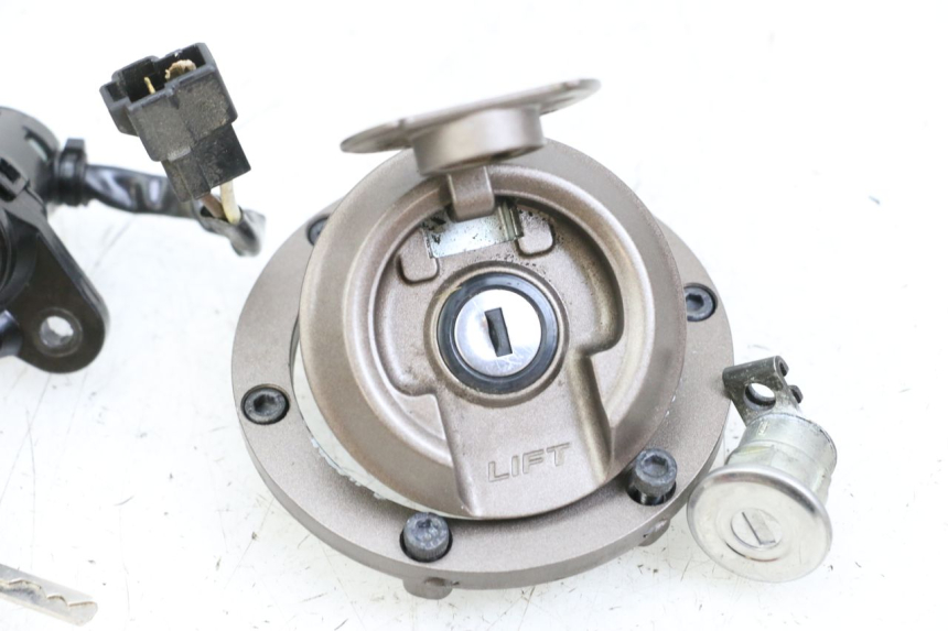 photo de LOCK SET KEY HUSQVARNA SVARTPILEN 401 (2018 - 2023) - Product overview