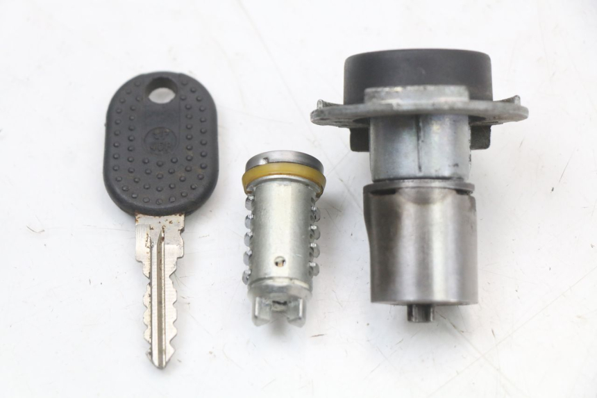 photo de LOCK SET KEY PIAGGIO LIBERTY 4T 50 (2004 - 2008) - Component detail