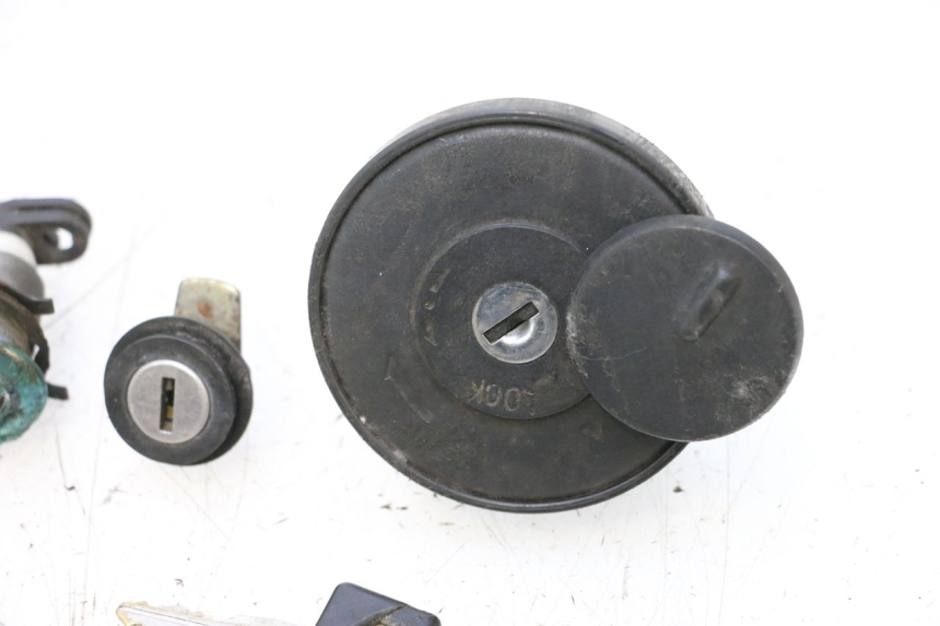 photo de LOCK SET KEY KEEWAY MATRIX RX9 125 (2006 - 2007) - Markings and original references